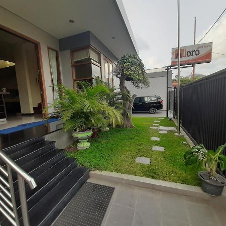 Alloro Guesthouse Pacitan Kültér fotó